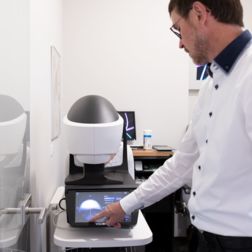 DNEye® Scanner Rodenstock-Technologie | Augenoptik Thomas Wünsche - Görlitz